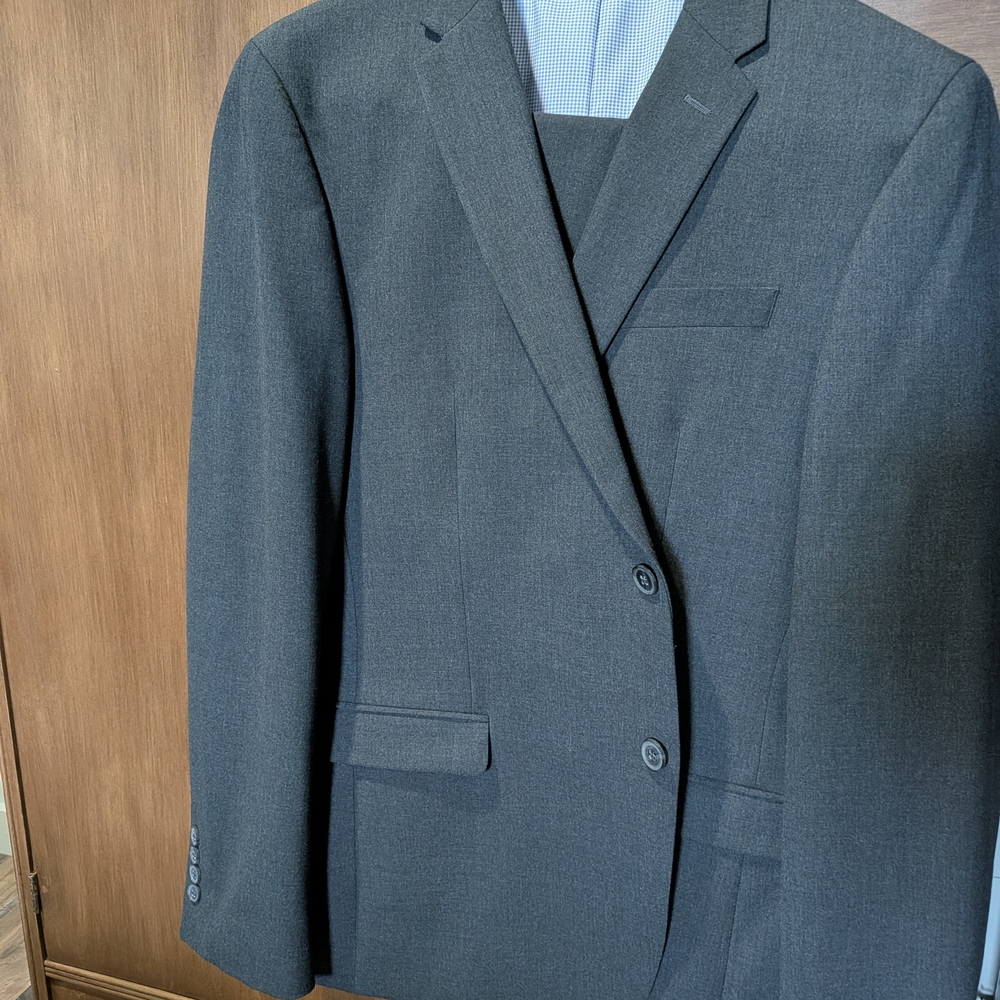 Egara Charcoal Men's Suit